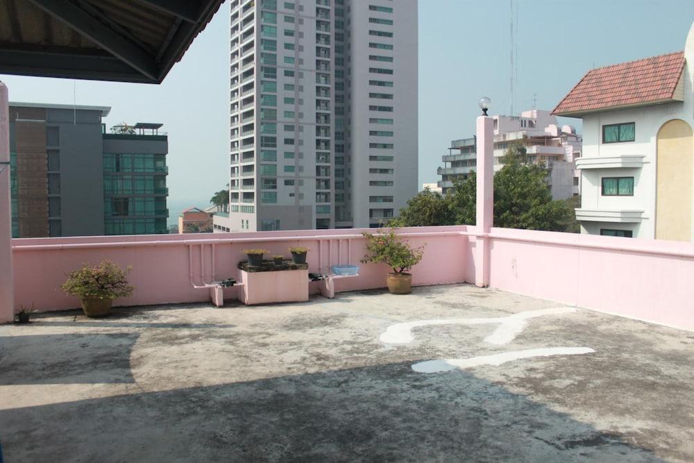 Soi 5 Apartment Pattaya Kültér fotó